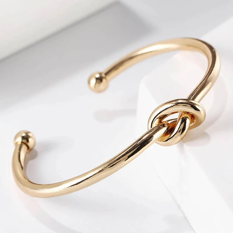 Auraliv Bracelet - minimalist inspired