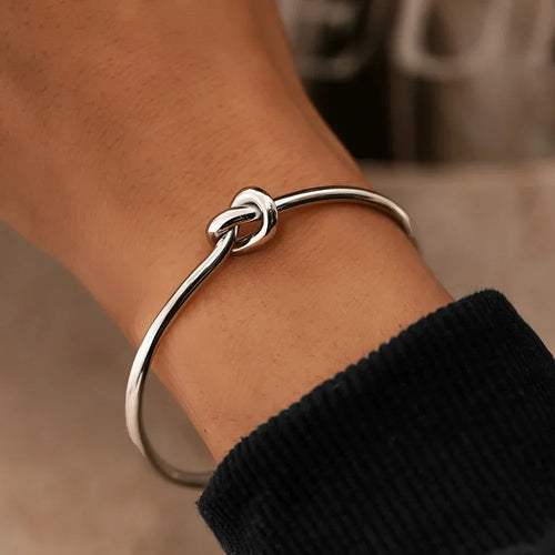 Auraliv Bracelet - minimalist inspired